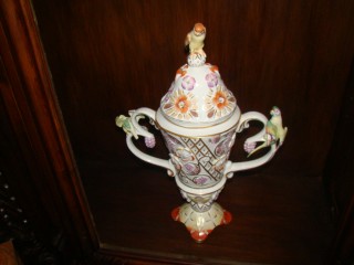 Kézzel festett madaras porcelán serlegek 55cm magas